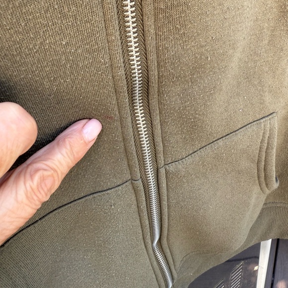 3/$10 Bundle Ardene Olive Hoodie with Unique Skull Design - Picture 6 of 7